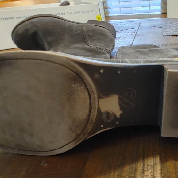 Lucky Brand suede boots  11 - Picture 6 of 7